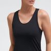 camiseta-regata-com-protecao-solar-ion-uv50-feminina-black-para-o-verao-solo-3