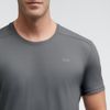 camiseta-com-protecao-solar-ion-uv-manga-curta-masculina-black-anti-odor-tecido-detalhe-solo-3