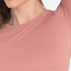 camiseta-com-protecao-solar-ion-uv50-manga-longa-feminina-rose-rosa-para-o-verao-solo-3