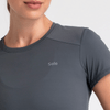camiseta-ion-uv-50-com-protecao-solar-feminina-cinza-gris-para-praia-tecido-fio-de-prata-solo-3